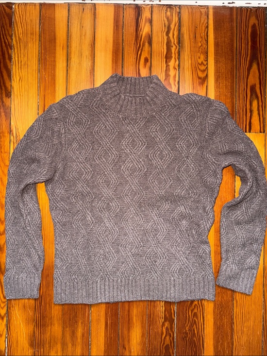 Abercrombie & Fitch Other - Abercrombie cable knit sweater